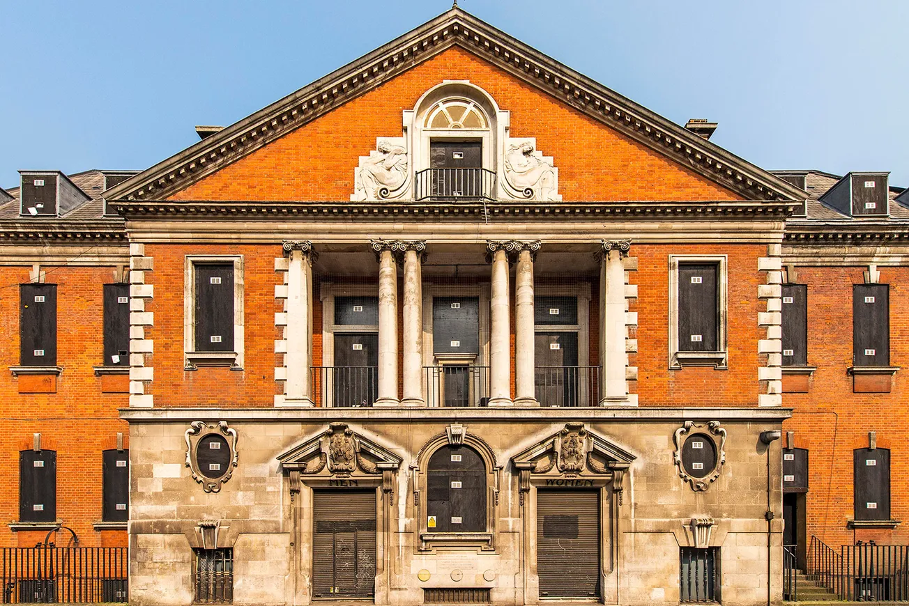 Haggerston Baths is sinking into ruin — and locals fear it won't be saved